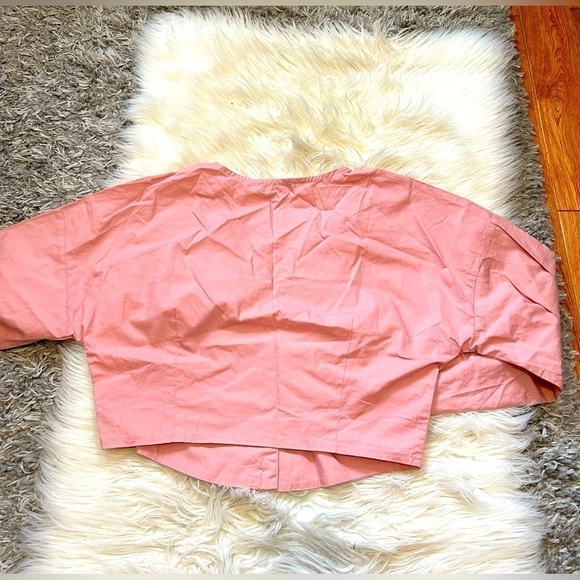 Pink Button-Up Cropped Blouse - Picture 2 of 2